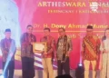 Bupati Dony Raih Juara Pertama Keterbukaan Informasi Publik Tingkat Nasional