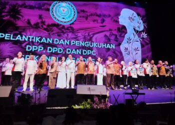 Mandat Baru dari Djakarta Theater: Srikandi Dan Mata Siber Menjaga Gizi dan  Kas Desa